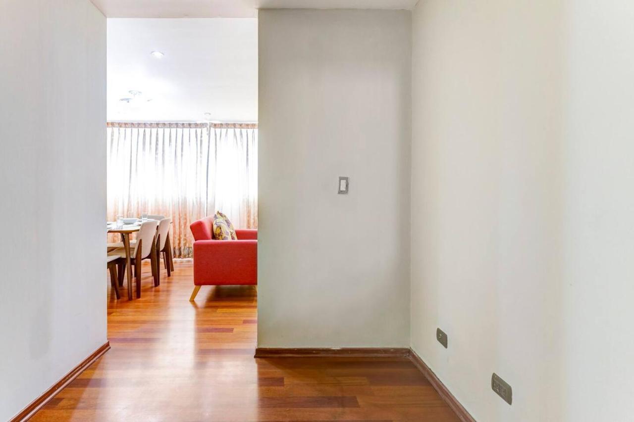 Apartamentos Estela En Alameda Colonial - 5Km Aeropuerto Jorge Chavez Lima Kültér fotó