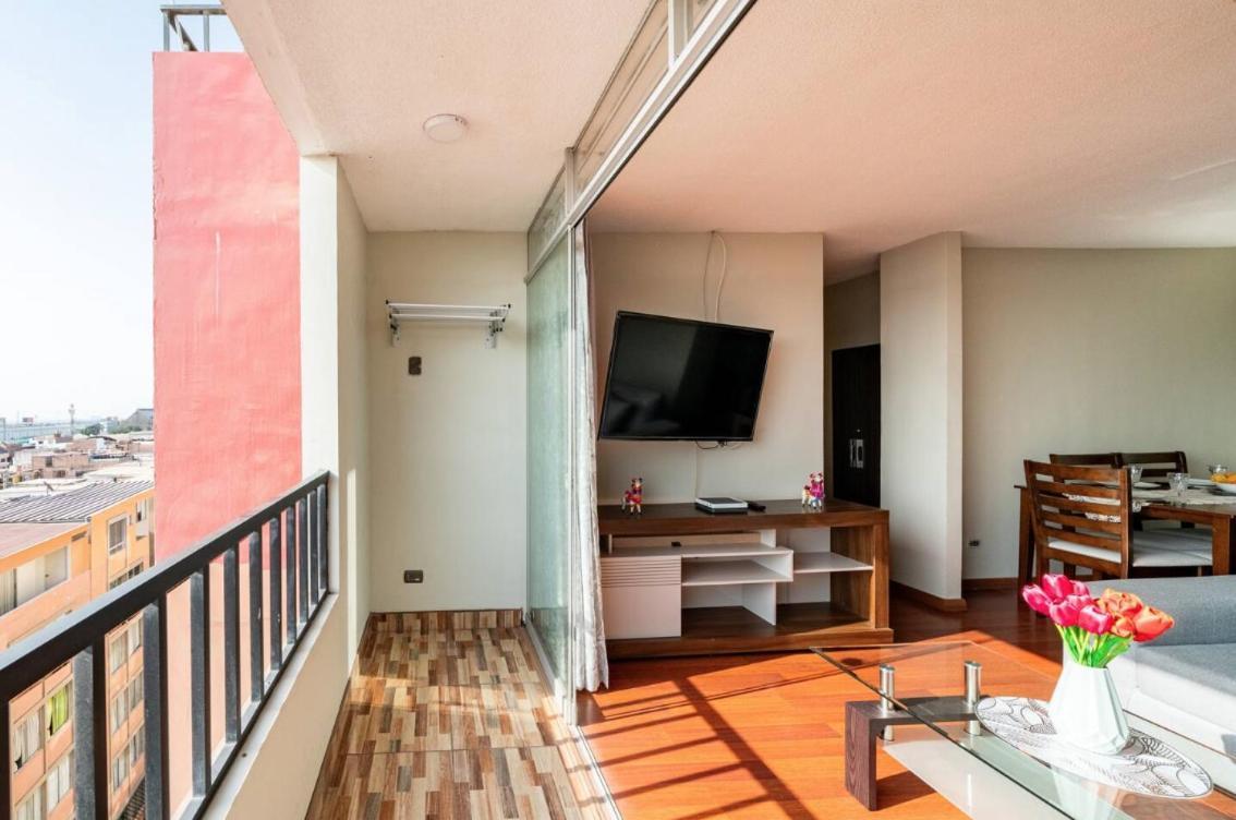 Apartamentos Estela En Alameda Colonial - 5Km Aeropuerto Jorge Chavez Lima Kültér fotó